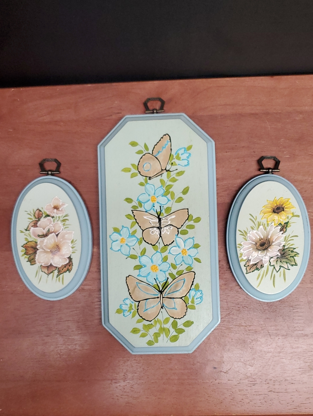 Vintage Merri-Mates 3D Hand Painted 3 pc Floral Butterfly Wooden Plaque Set